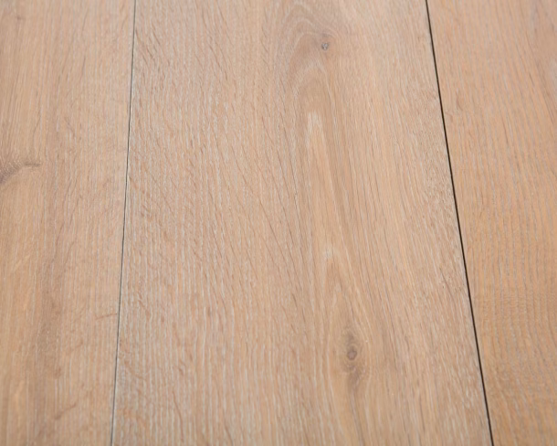 Brushed Fumed Oak Engineered Floor 