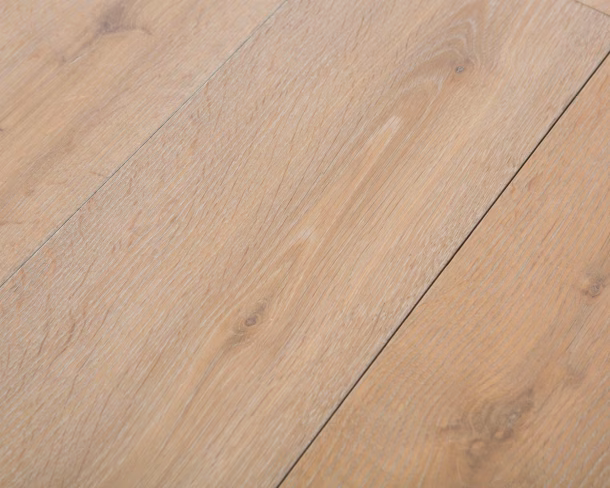 Brushed Fumed Oak Engineered Floor 