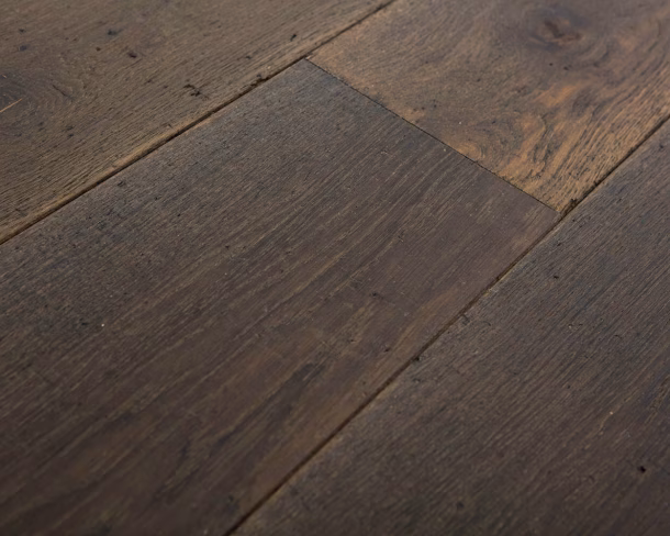 Distressed Chambord Engineered Floor 